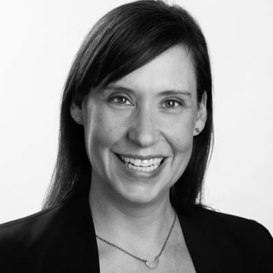 Liz Chisholm headshot crop